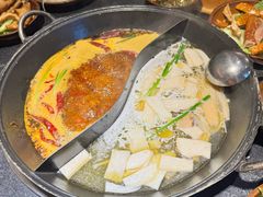 -重庆故事姊妹老火锅(财经学院店)