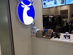 -瑞幸咖啡(凯德虹口龙之梦店)