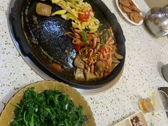 -苗家特色土烙锅·老字号