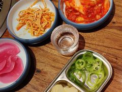 -明洞阿姨·韩式酱蟹烤肉·创意料理(三元桥店)