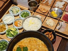 -银米·云南传统过桥米线(双廊黑金冠店)