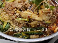 -周良天山牛杂城(天山路总店)