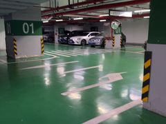 -飞洲国际广场-地下停车库