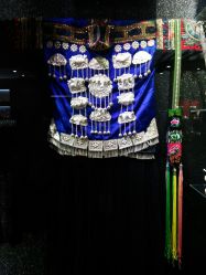 -凤凰县苗族银饰锻制技艺传习所