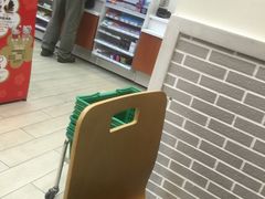 -全家便利店(中原二店)