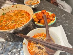 -粉八·云南米线·建水烧烤(常熟路店)