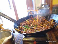 -富正毅三下锅·湘西韵味(天门山索道店)