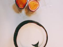 -志龙皇冠吃货椰子铺