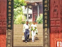 -峨眉山报国寺