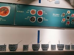 -尚尚仙·酸汤猪手·猪肚鸡火锅(华联万柳购物中心店)