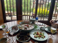 靠窗位-丽江金茂凯悦臻选酒店-滇香馆