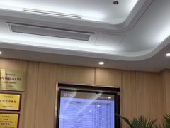 -上海仁爱医院口腔科 · 种植