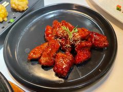 红酒泡沫牛仔粒-荟廷·晶萃(陆家嘴尚悦湾店)