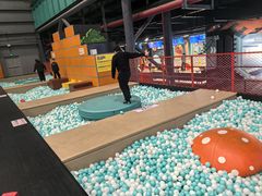 -极限PLAY运动娱乐新世界·团建派对表演休闲馆·室内高空游乐园