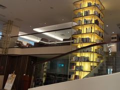 -深圳龙华大浪商业中心亚朵X酒店
