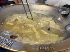 -颜氏双江清水鱼一养身火锅(磁器口店)