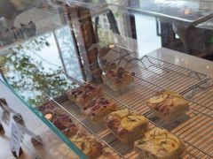 -VERIE BAKEHOUSE