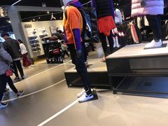 -NIKE品牌体验店(金源新燕莎店)