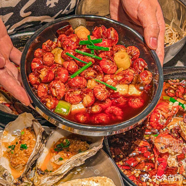 这碗龙虾拌面我能一次性炫三碗🔥