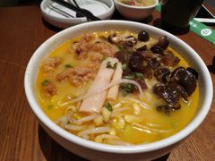 云南过桥米线-云海肴·汽锅鸡·云南菜(苏州中心店)