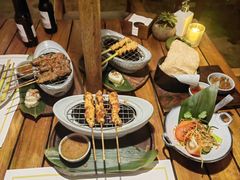 -三亚艾迪逊酒店·海滩烧烤 BARBACOA·现场乐队·浪漫晚餐·烧烤海鲜