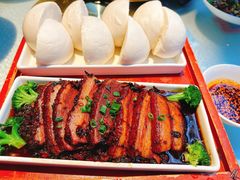 -阿瓦山寨·湘菜现炒·剁椒鱼头王(咸阳总店)