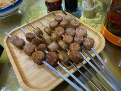 烤米肠-乡村馕坑肉·烧烤·新疆菜·本地人更爱吃(阿勒泰首店)