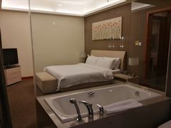 -仁恒辉盛阁酒店公寓