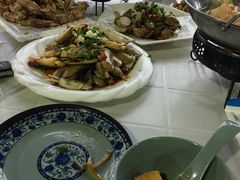 -胖大嫂渔家排档(半边山店)