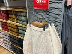 -优衣库(上海虹口龙之梦店)