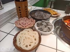 -扎起市井老火锅(乐山总店)