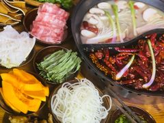 -乖嬢嬢重庆老火锅(南联店)