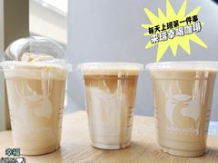 -瑞幸咖啡(凯德龙之梦莘庄店)