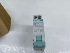 -百安居装修建材卖场(泰然店)
