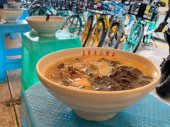 -文山荷鲜居(翠湖店)