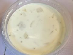 -志龙皇冠吃货椰子铺