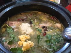 -镇雄酸汤猪脚(钻石广场分店)