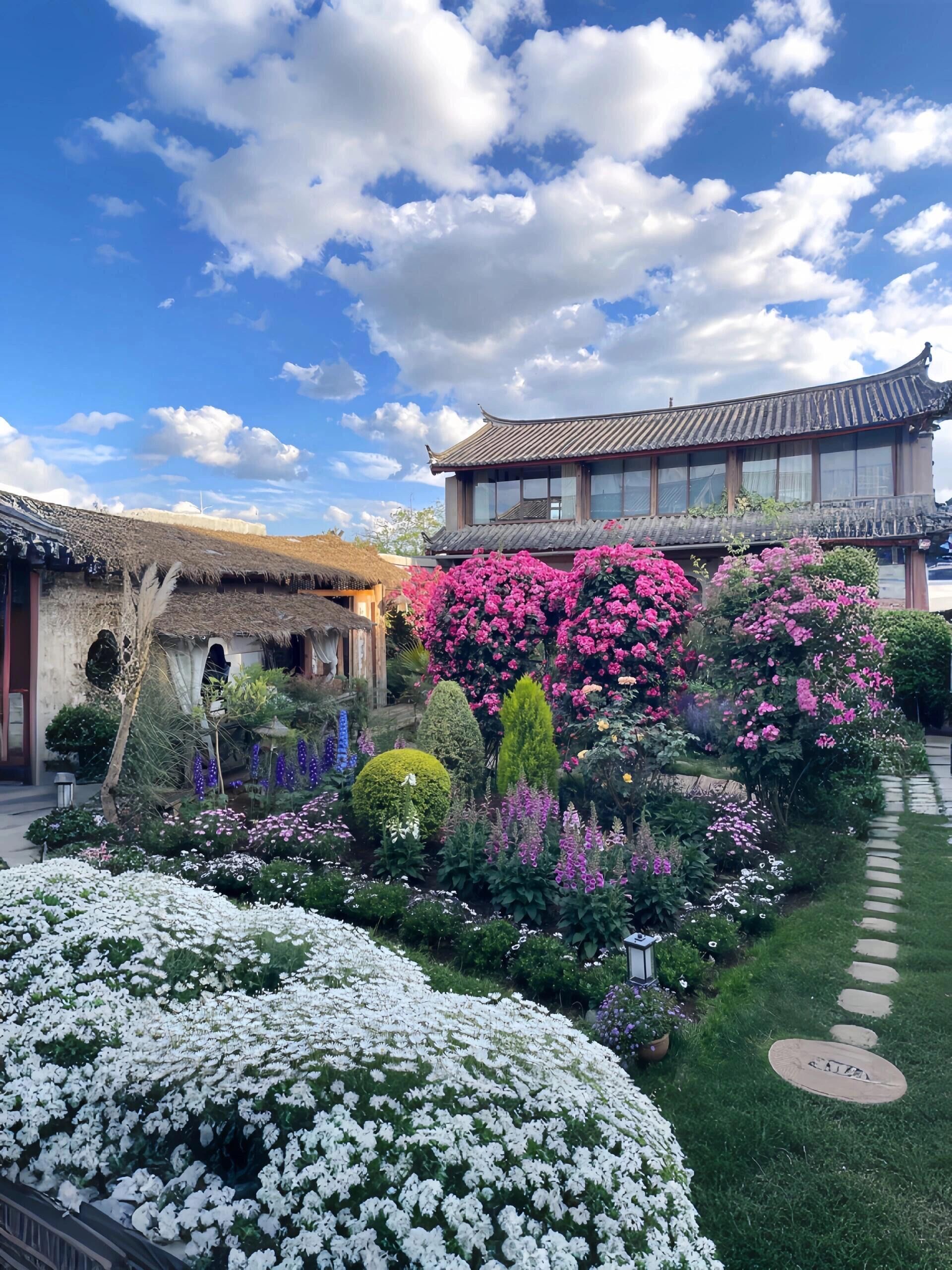 「花之序·泳池派对别墅轰趴(保利麓谷公园店)」
轻奢风欧式豪华