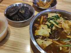 -柳州肥姨妈大骨螺蛳粉(东靖路店)