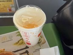 -麦当劳(合肥南站候车层)