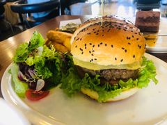 招牌牛肉汉堡-UPPER KITCHEN(延安路店)
