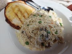 -Crab Pot Restaurant