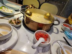-六少·猪肚包鸡火锅(卓悦INTOWN店)