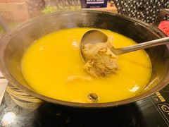 -鲜入围煮花胶鸡海鲜火锅