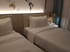 -凯里亚德酒店(深圳北站大浪商业中心店)