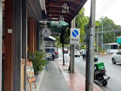 -Ongtong Khaosoi Ari Branch