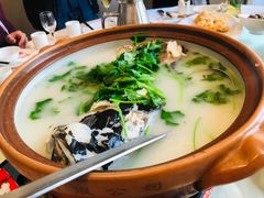 砂锅有机鱼头汤-千岛湖鱼味馆(十字街总店)