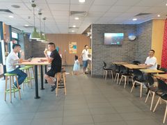 用餐区-麦当劳(塘厦蛟坪路DT店)