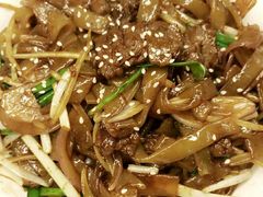 -新大咀港式茶餐厅(宝山万达店)