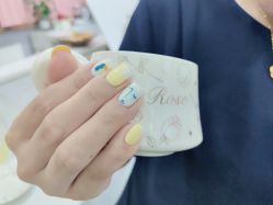-灰姑娘美甲美睫馆